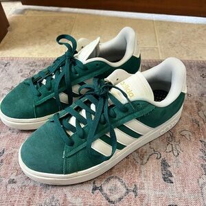 Adidas grand court alpha Green and White Sneakers